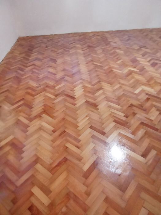 Șlefuiesc parchet 65leimp