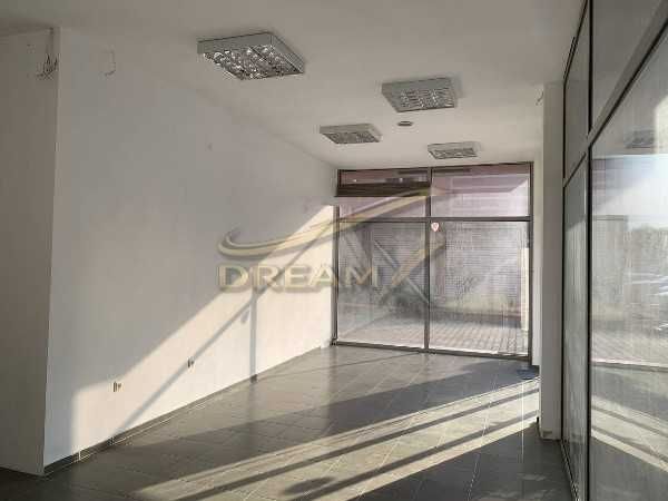 Магазин под наем в кв. Христо Смирненски! 71762667