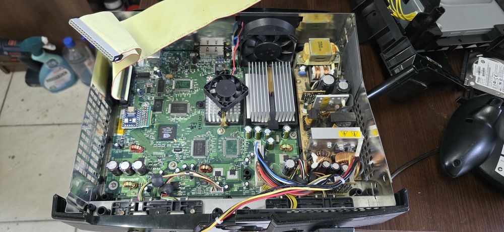 Consolă Xbox Clasic (Prima Generație) HDD 500GB  Restaurată Complet / RECAP