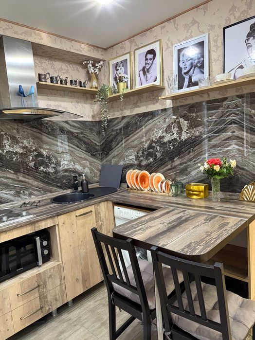 Люкс 1.5 посуточно. Тиффани.