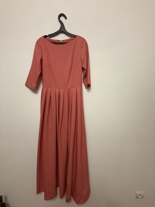 Вечерние платья  Срочная продажа