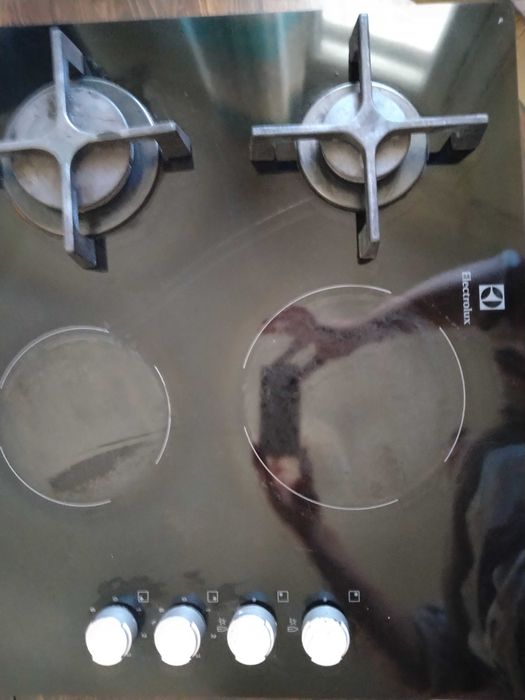 Комбиниран плот за вграждане Electrolux