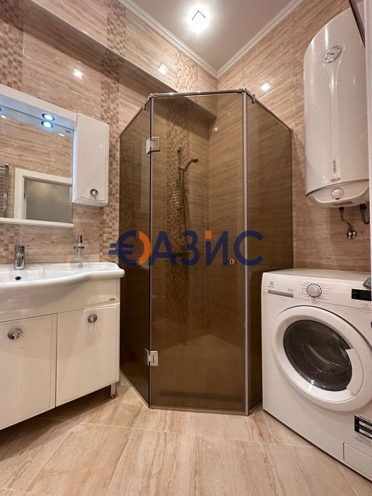 Продава се Двустаен апартамент в Свети Влас - 52 кв.м за 1128 €/кв.м - Снимка #3