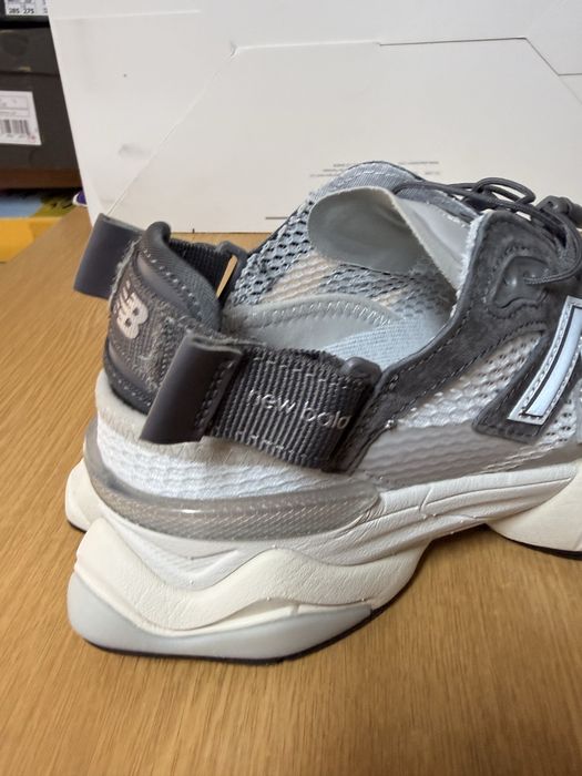 New Balance 9060 26 cm