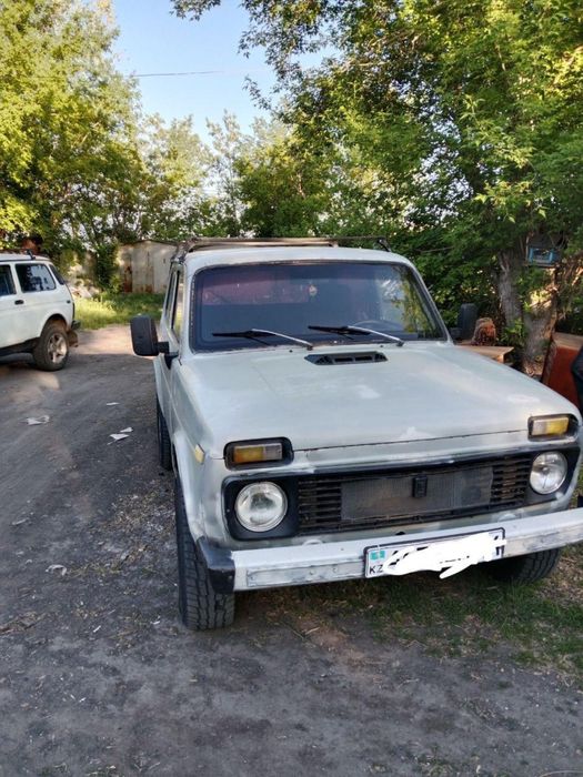 Продам автомобиль нива