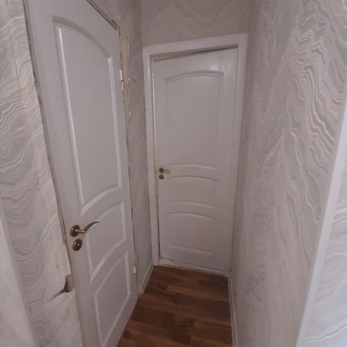 Межкомнатные двери (дерево)