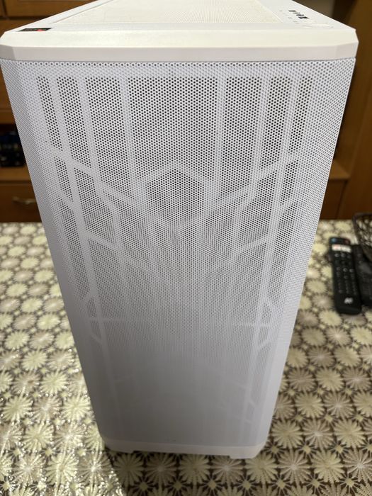 Геймърски компютър Ryzen 7 5800x RTX 4060