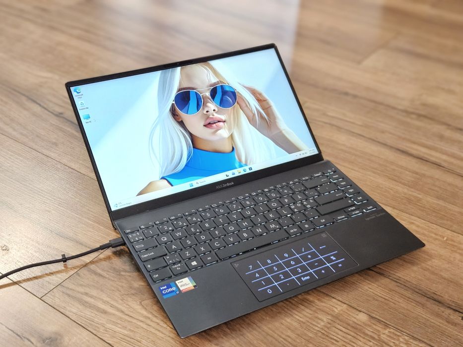 Laptop Asus Zenbook Intel i7 1165G7, 16GB DDR4, SSD PCIe 1TB, 14 inch