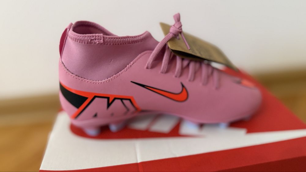 Nike Mercurial-детски футболни обувки,нови