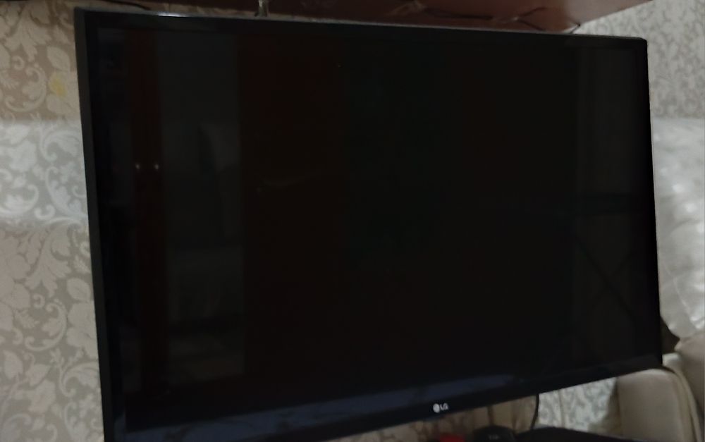 Продам телевизор LG 32 дюйма