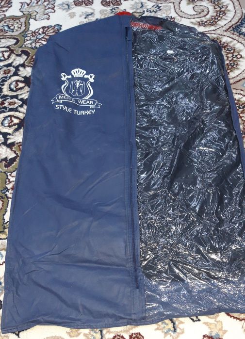 Кастюм шим сотилади