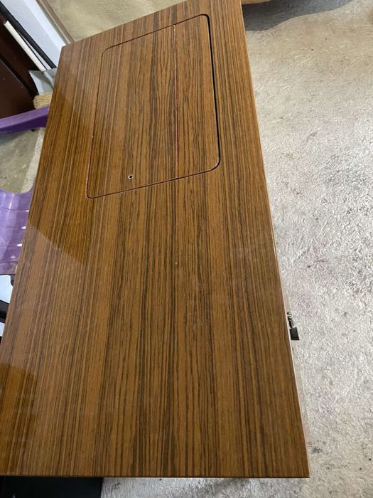 Маса за шевна машина