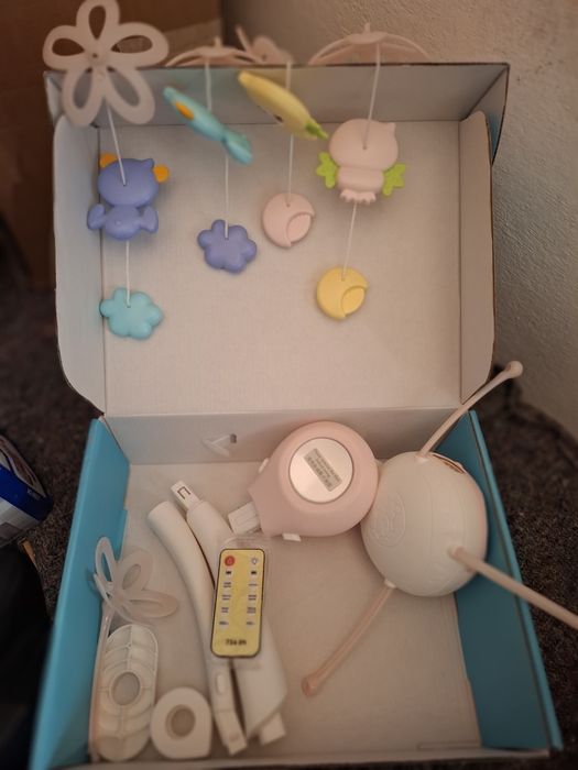 Carusel bebe cu telecomanda