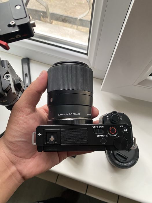 Камера SONY ZV E10
