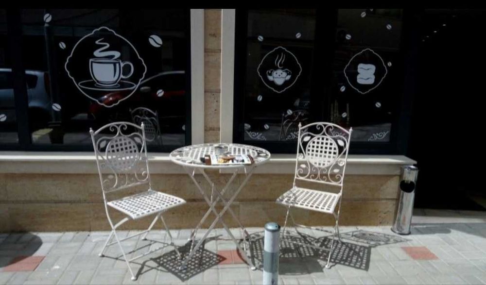 Продавам кокетно кафене 91 м2 в топ център гр. Варна