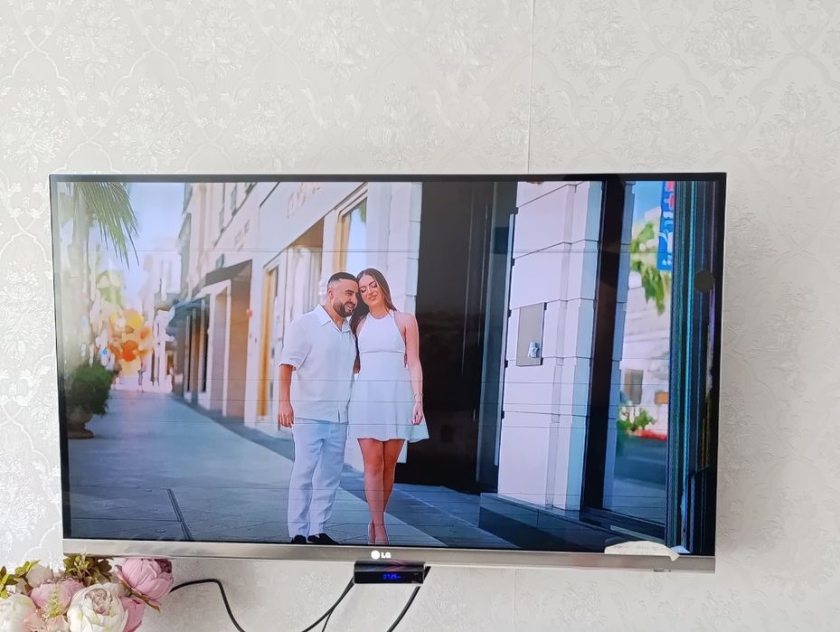 Продам телевизор LG