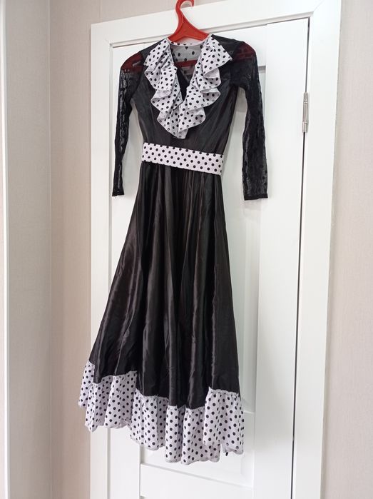 Испанское платье