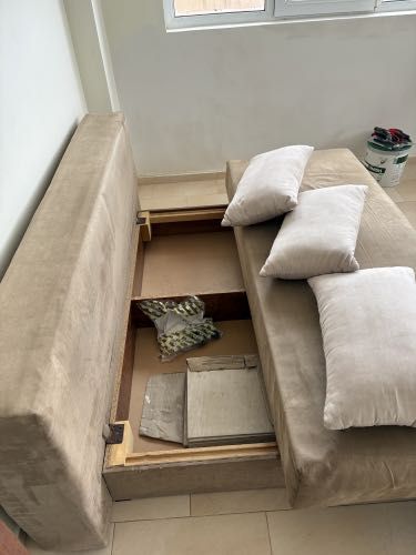 Разтегателен диван