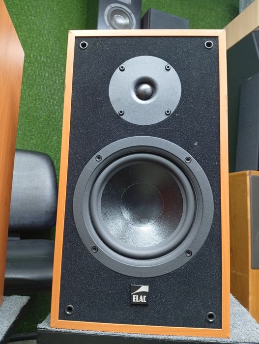 Тонколони ELAC ELT-7