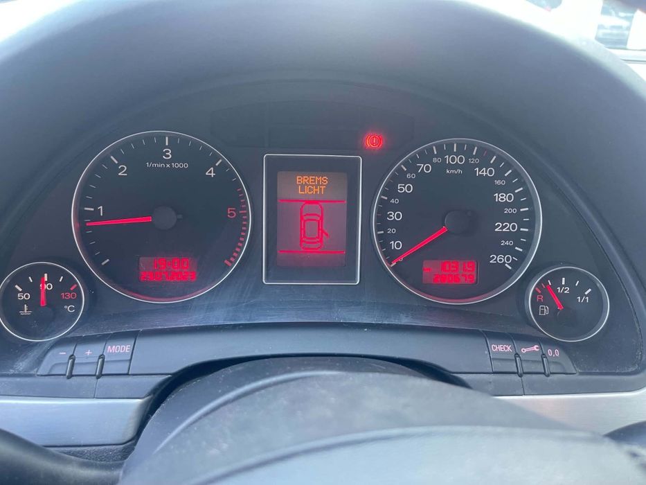 Audi a4 b7 2006г.
