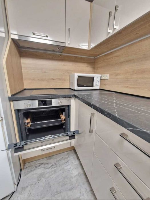 Тристаен новообзаведен апартамент под наем в Аксаково