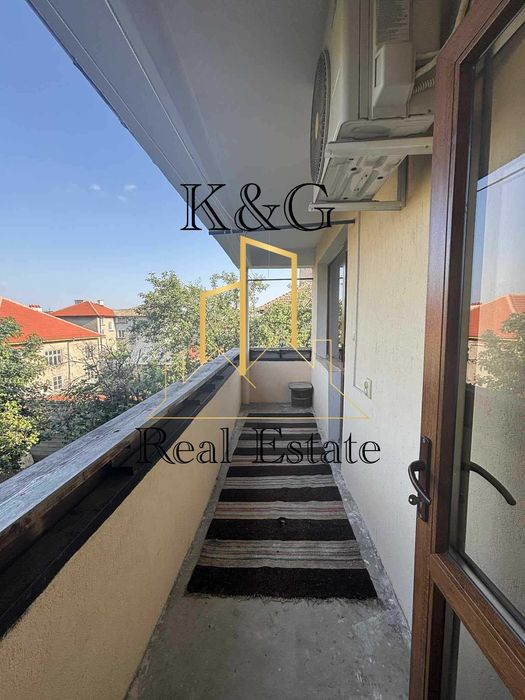 Продава се Къща в с. Стражец, Област Разград - 240 кв.м за 957 €/кв.м - Снимка #10