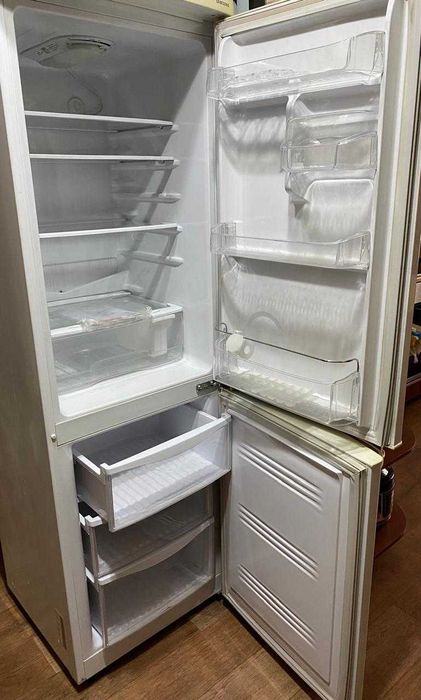 Продам холодильник SAMSUNG