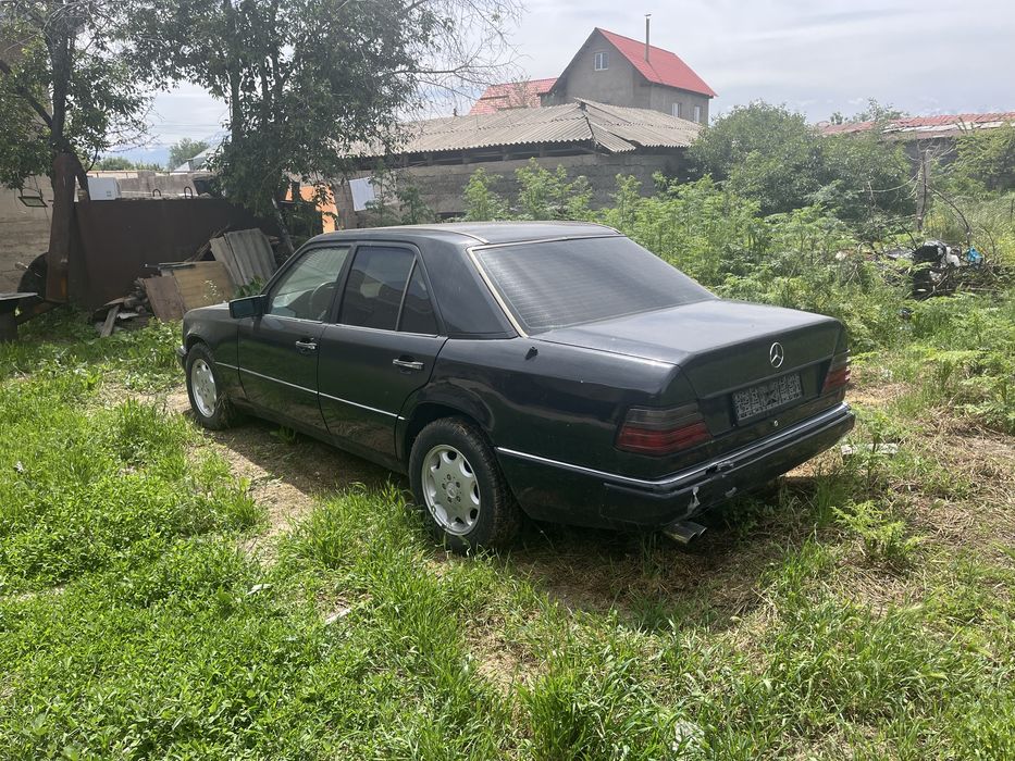 Продам Мерс 124 на ходу