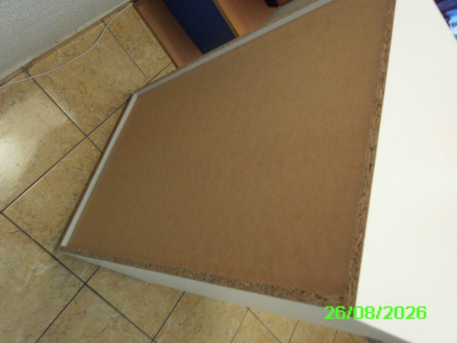 Mobilier gradina ,Dulap/Comoda BEBE si un turn cu 3 etajere .comoda cu 3 sertare