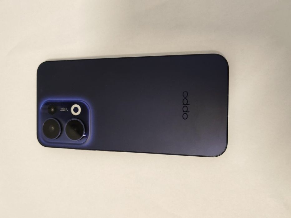 Oppo reno 13 5G 12Gb RAM