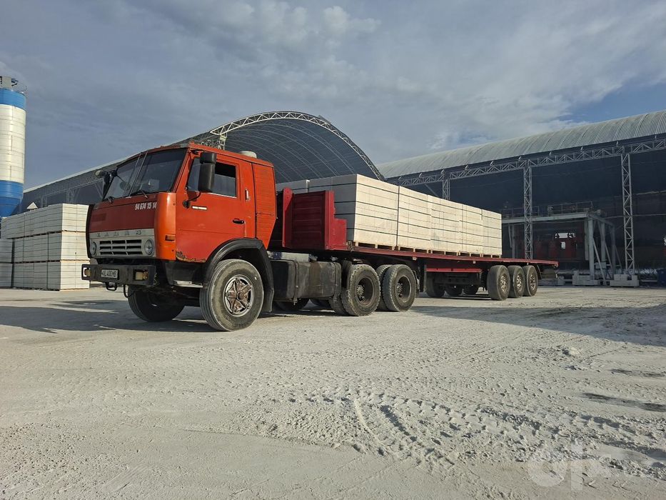 Kamaz tegach sotiladi