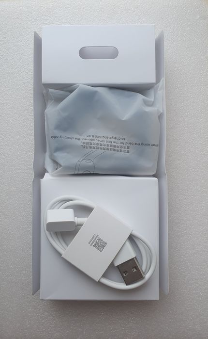 Продам Mi Band 8