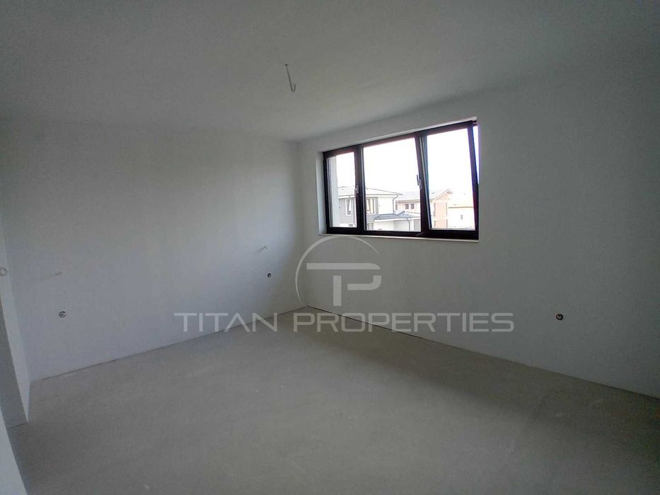 Продава се Къща в Пловдив, Остромила - 380 кв.м за 1048 €/кв.м - Снимка #5