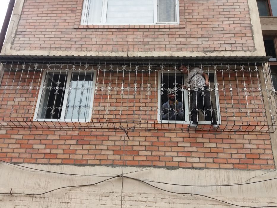 Изготовление металлических оконный решетка и перила