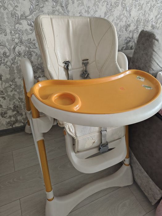 Стул для кормления