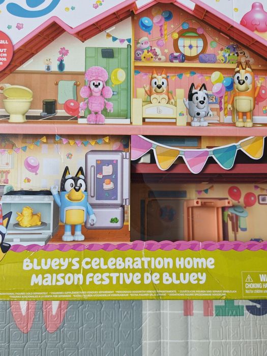 Casă Bluey' Celebrating Home
