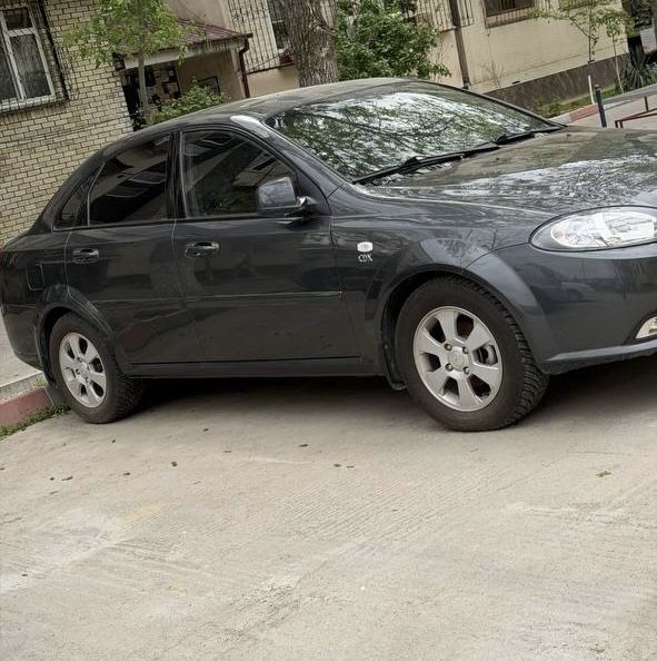 Продается авто Lacetti Gentra