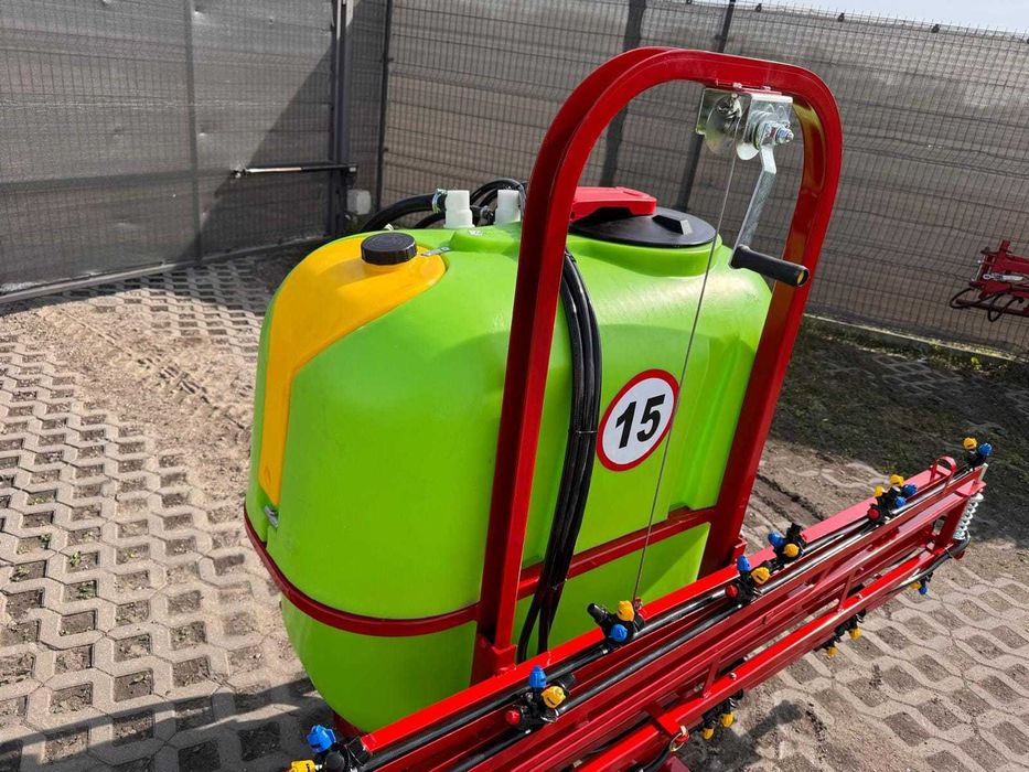 Опрыскиватель навесной 400, 600, 800л аналог Lisicki Польша