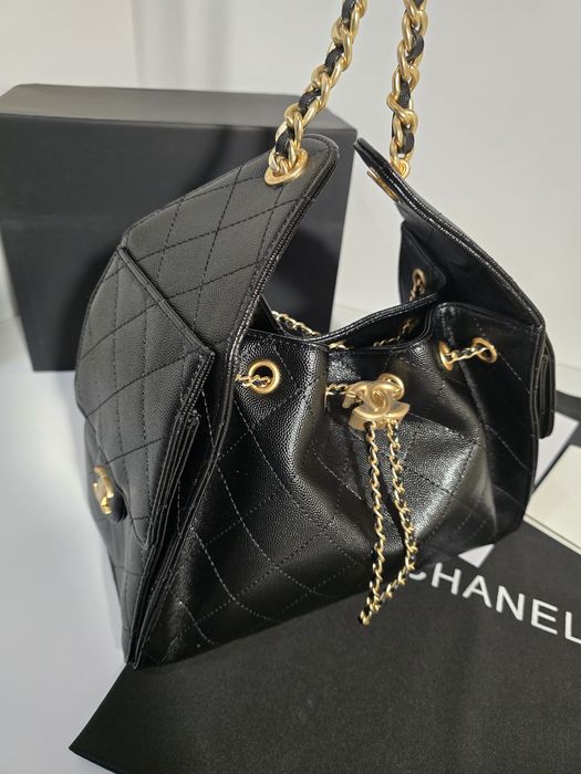 Налична чанта Chanel Hobo 25s