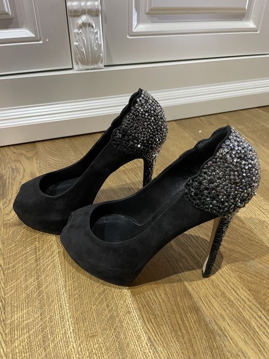 Продам  обувь