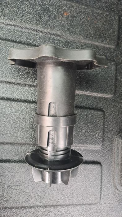 Органайзер, капак и захващач от Audi A4 B7 Avant