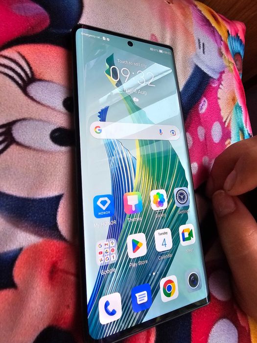 Telefonul honor magic 5 lite 5 g