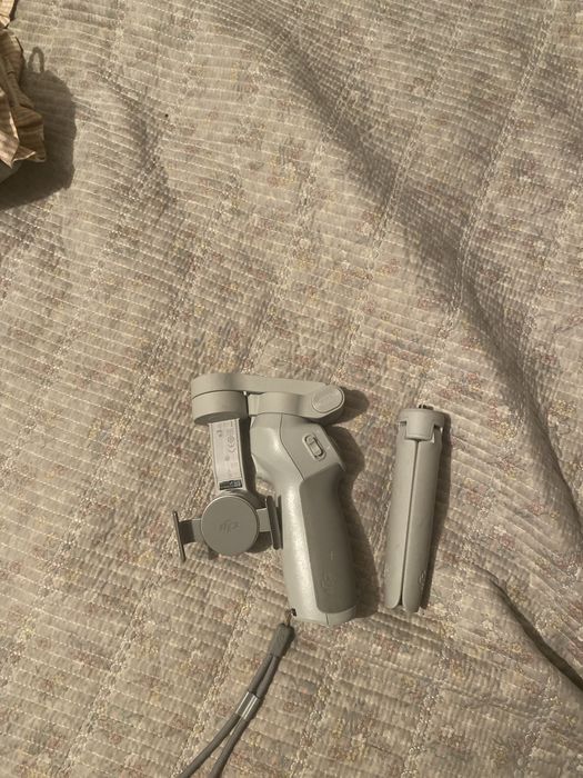 Продаю стабилизатор DJI Om4