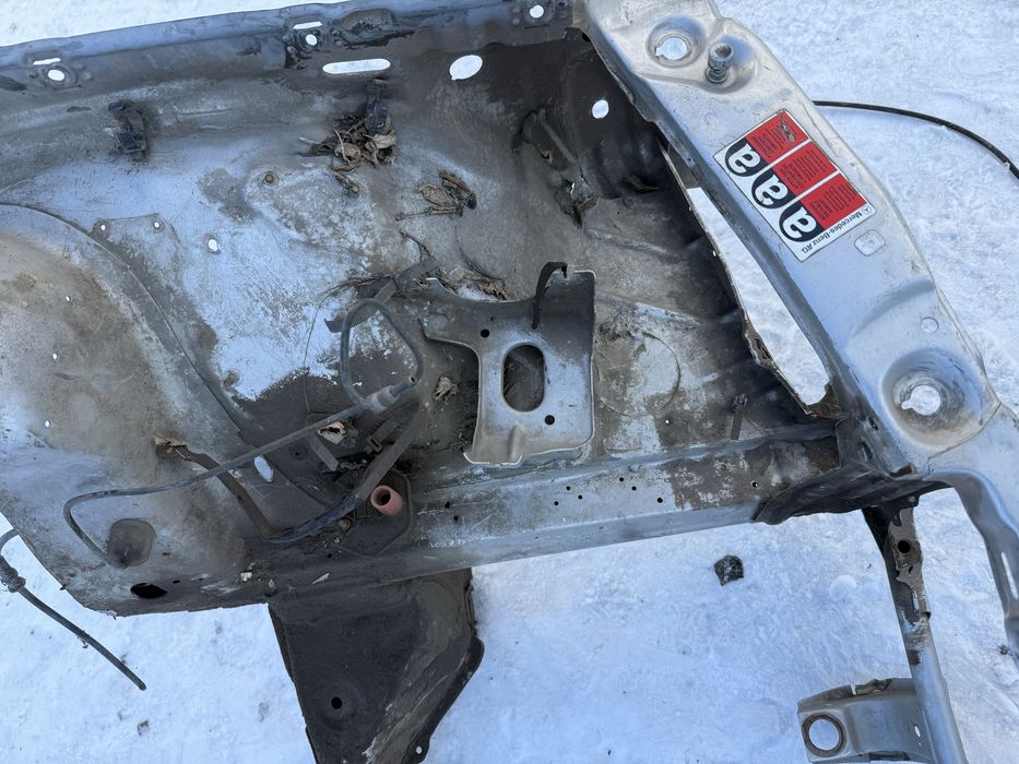 Телевизор мерседес 190