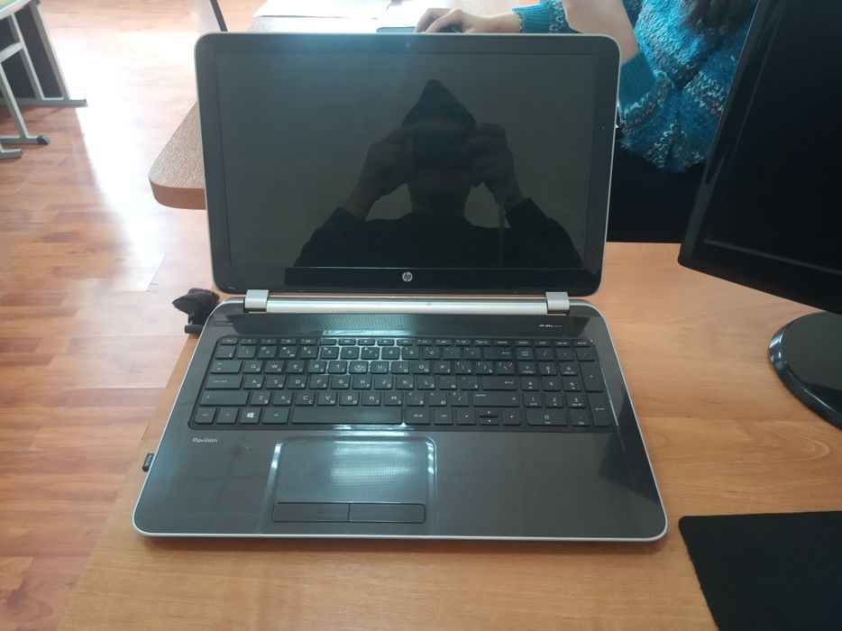 Noutbuk  Hp  pavillon