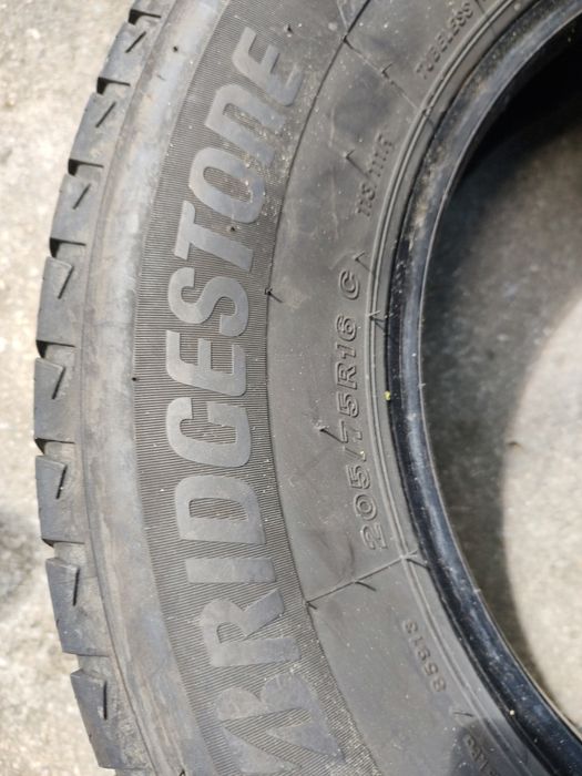 Vând 2 Cauciucuri 205/75/16 C-uri DOT 2023 All Season Bridgestone Import Germania