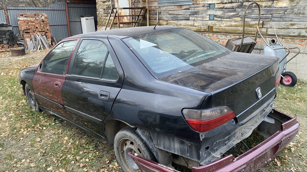 Пежо 406 разбр мног чего есть