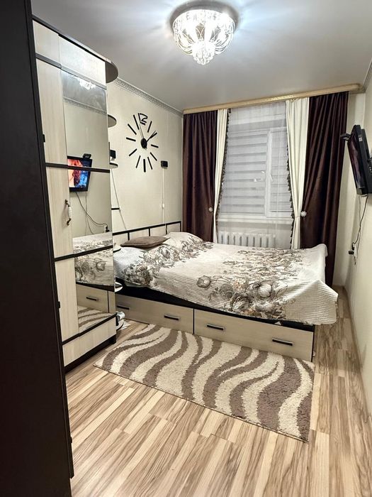 Продам квартиру, 4-х комнатную