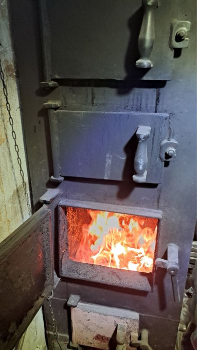 Продавам котел на дърва и въглища