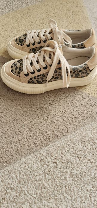 Tenisi, ghete sport  Zara marimea 32.cm